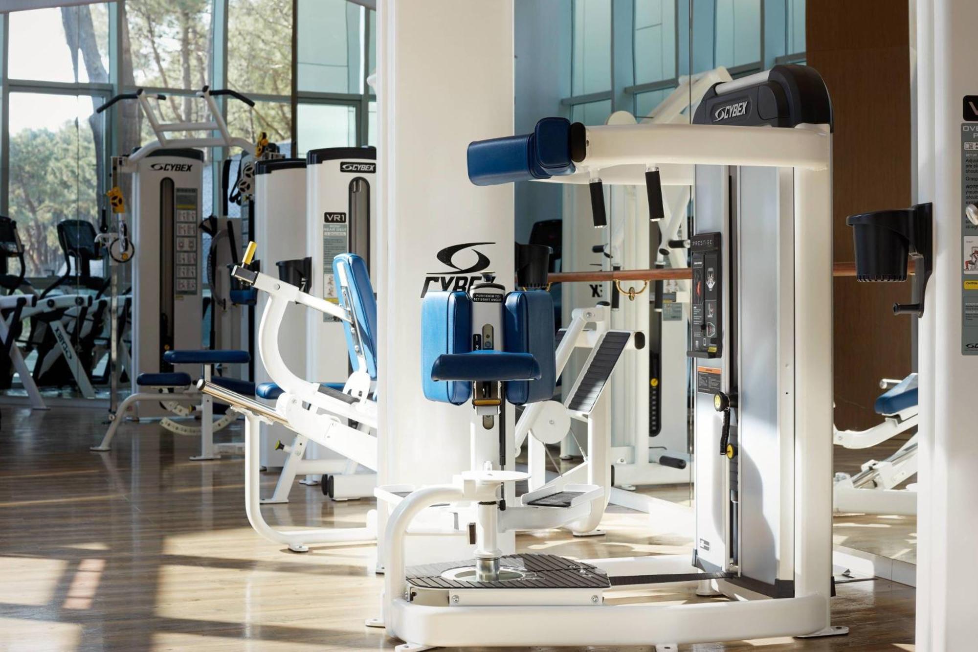 Paragraph Resort & Spa Shekvetili, Autograph Collection Buitenkant foto A leg press machine