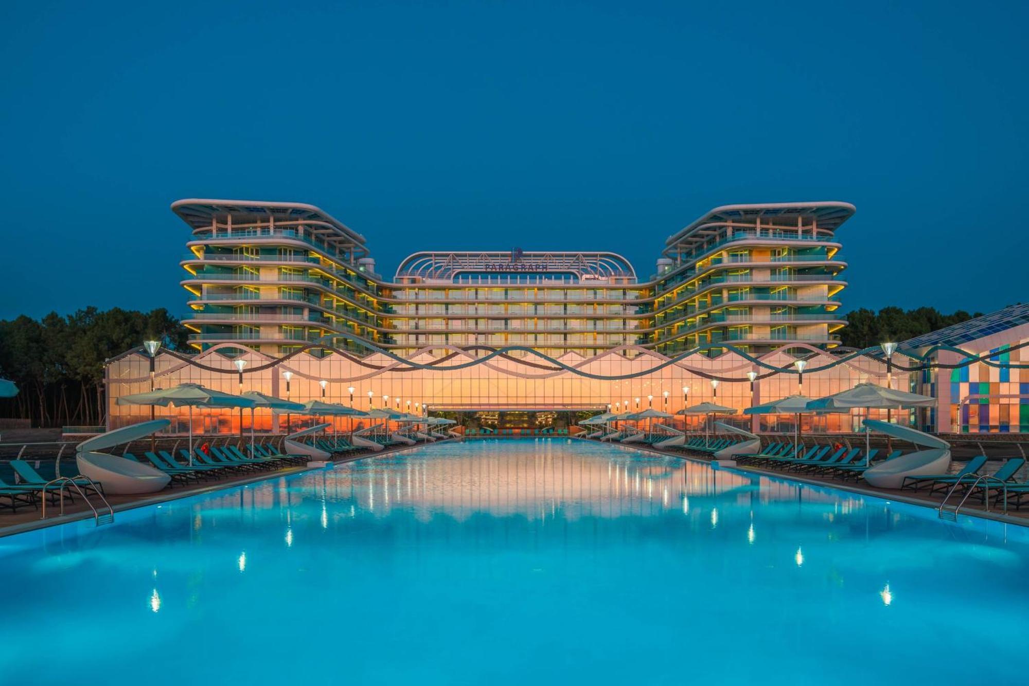 Paragraph Resort & Spa Shekvetili, Autograph Collection Buitenkant foto The hotel at night