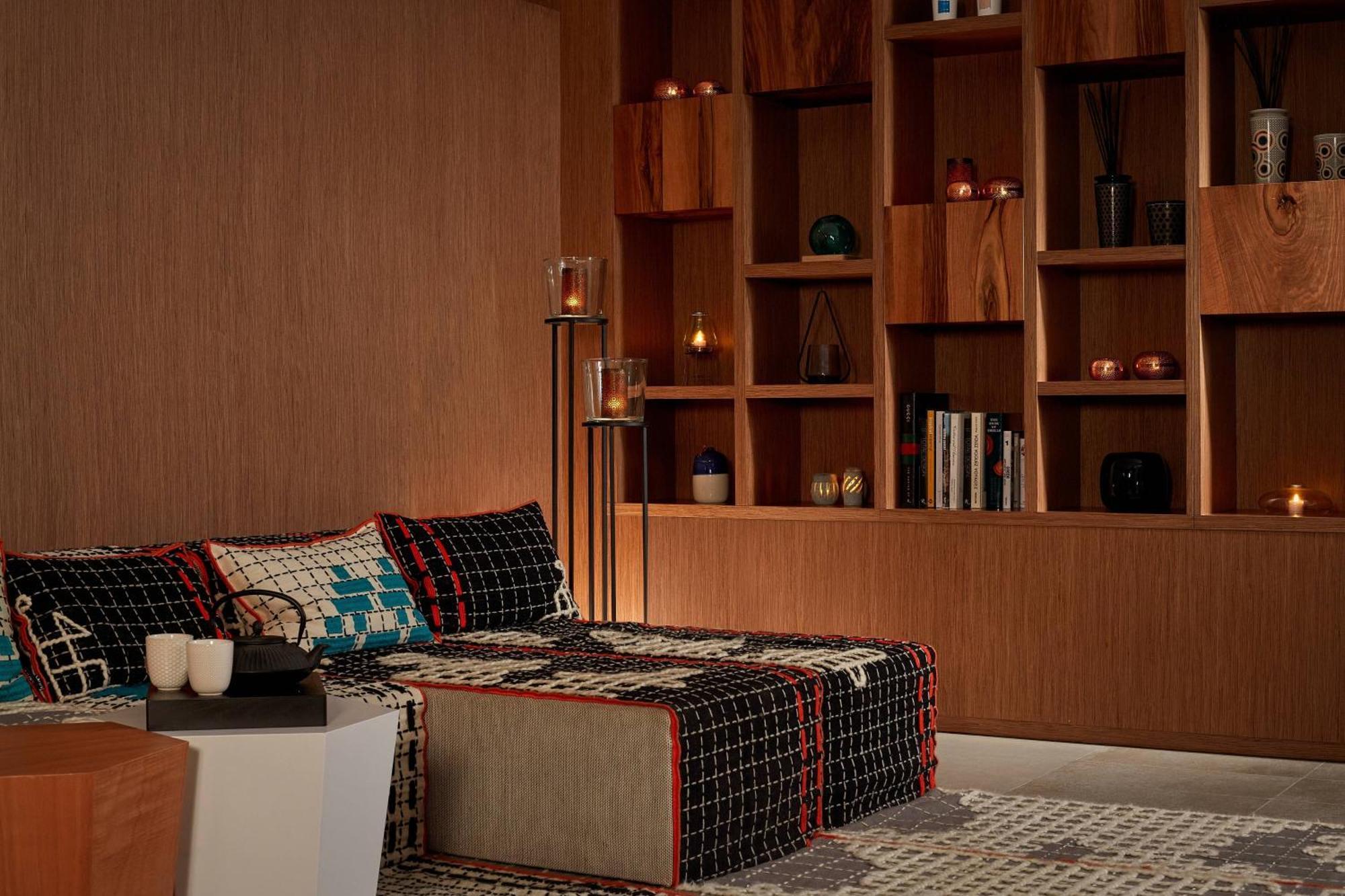 Paragraph Resort & Spa Shekvetili, Autograph Collection Buitenkant foto A room at the hotel